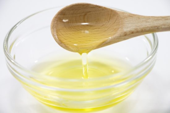 エゴマ油と亜麻仁油の違いは どっちがいいの オリーブオイルとでは 知っておきたい食のあれこれ