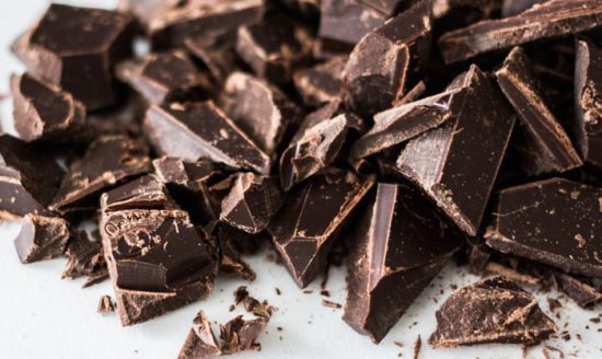 溶けたチョコレートは冷蔵庫で復活 まずい理由や白くなったチョコレートは 知っておきたい食のあれこれ