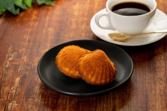 敷物の火傷はどのように治療されますか?