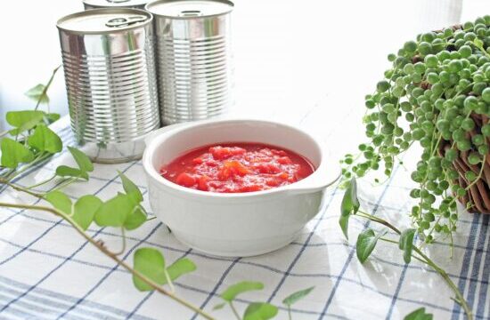 トマト缶と生トマトの栄養は？使い分け方とおすすめレシピをご紹介！